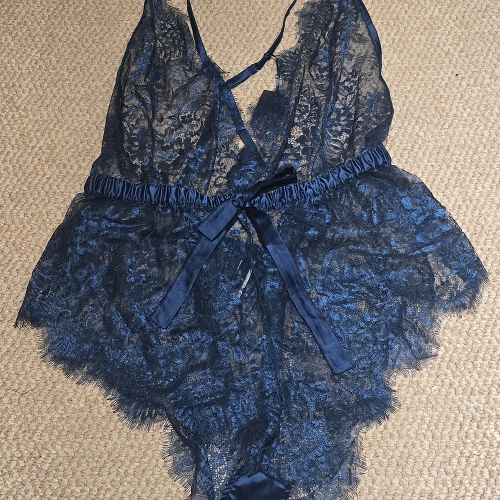 City Chic Midnight Lace Chemise
